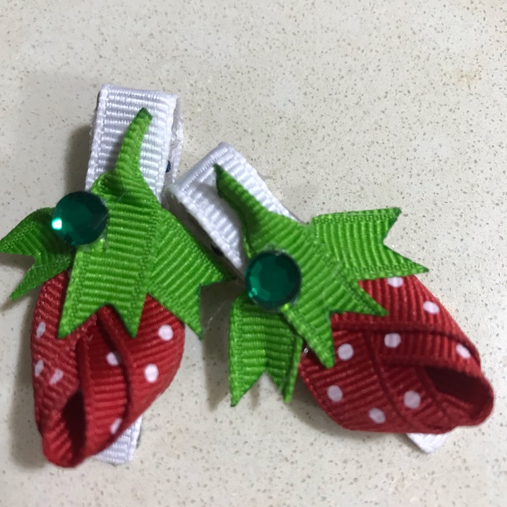 Strawberry 🍓 hair pins